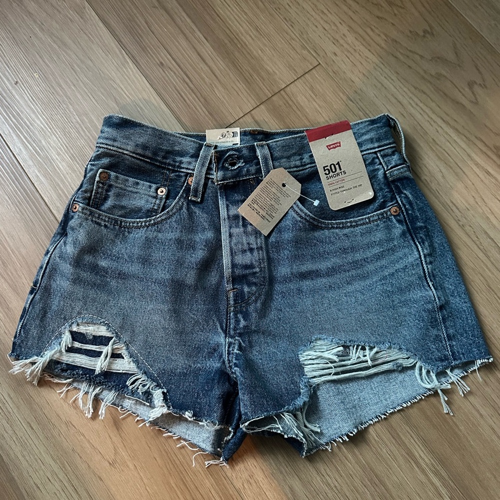 Levi's 501 Women's Distressed Jean Shorts size 25